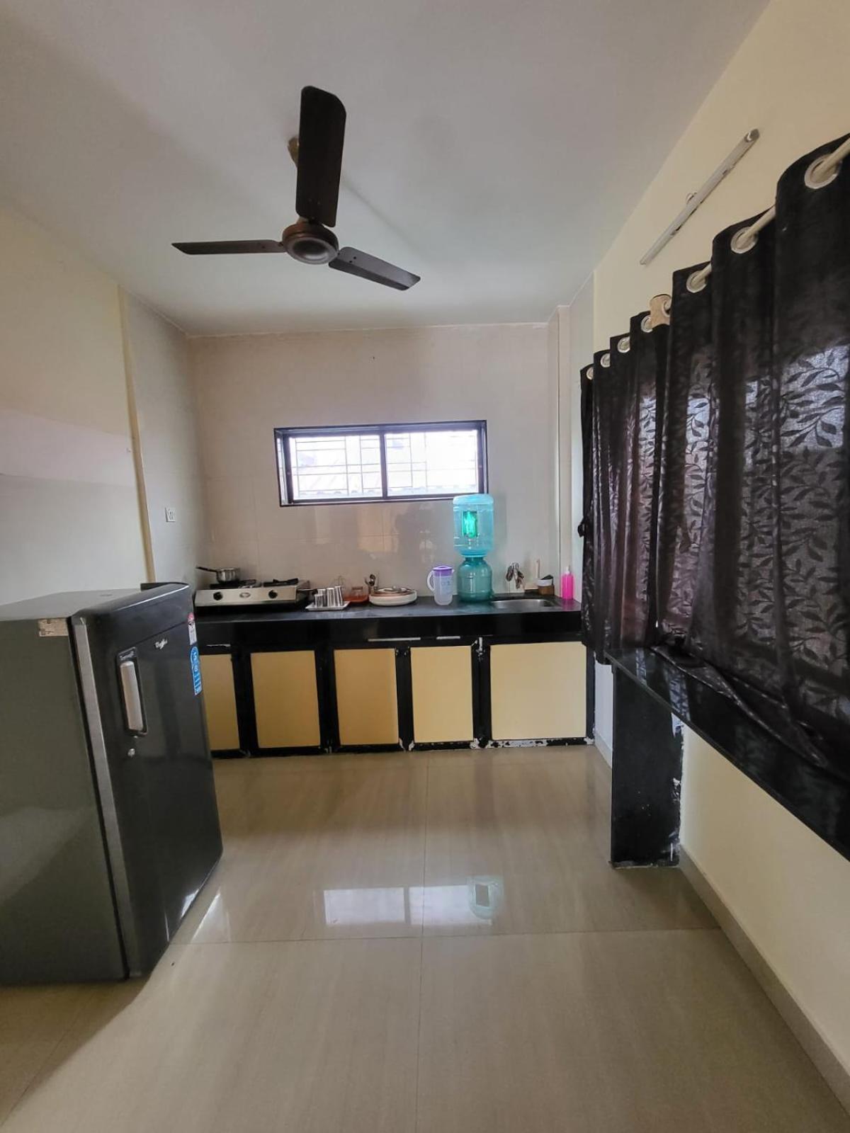 The Perfect Stays Para Disco Big Pool Cricket Turf Villa Lonavala Kültér fotó